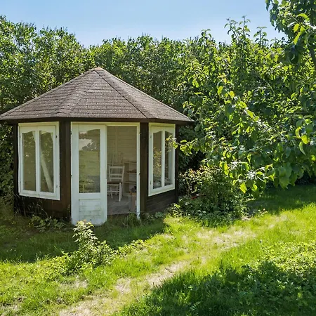 Pet Friendly In With Sauna Karise